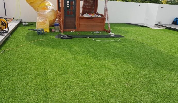 USA Safety Surfacing Experts-Synthetic Grass